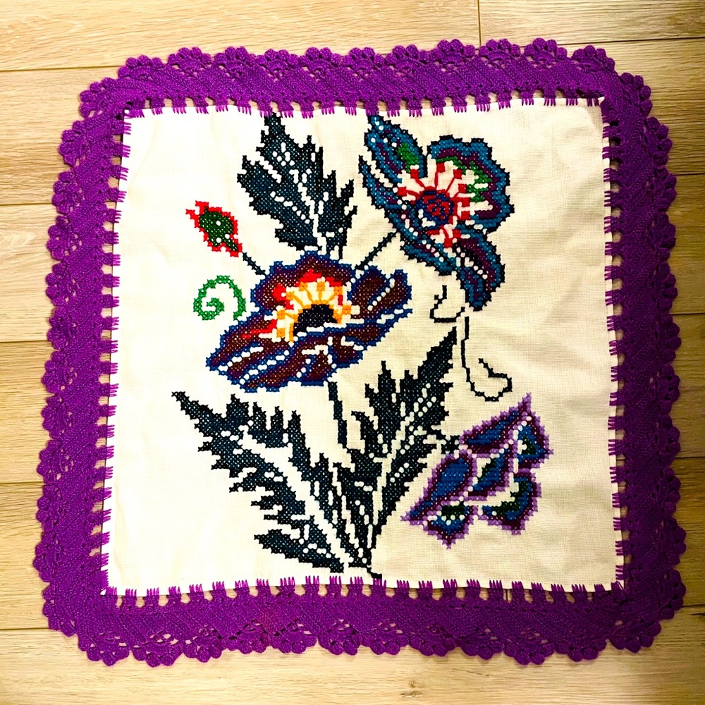 Table Cloth 💜 Handmade Embroidered from Mexico